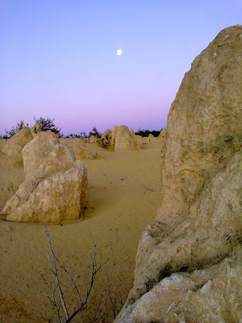 Pinnacles Desert Best Attraction Western Australia Perth Off Beaten Track Odd Unusual Strange moon sunset